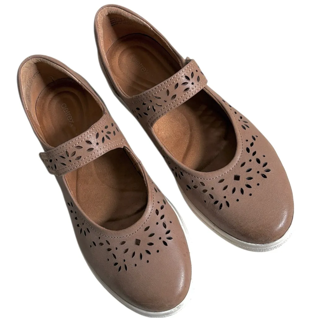 EUC Aetrex Leather Erica Mary Janes Tan Size 10 - Image 2