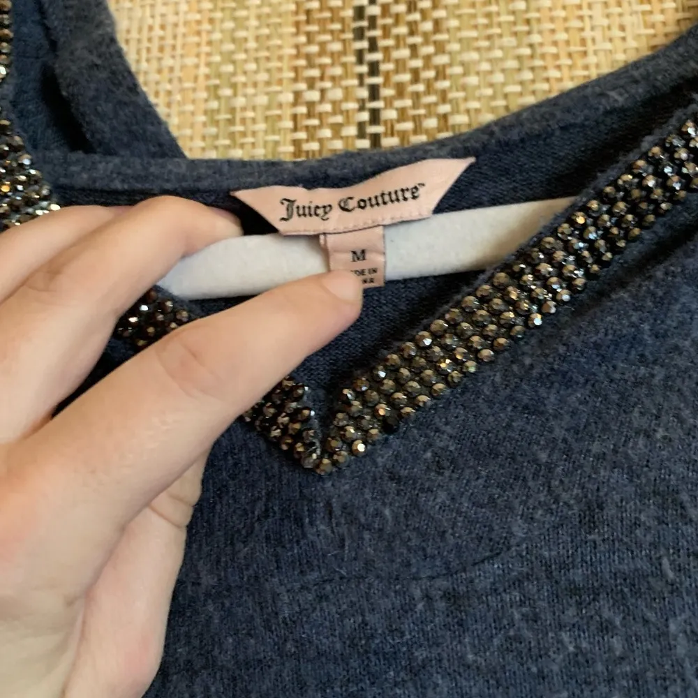 Juicy Couture Women Blue Top Blouse Shirt Hooded Size Medium Navy TShirt - Image 2