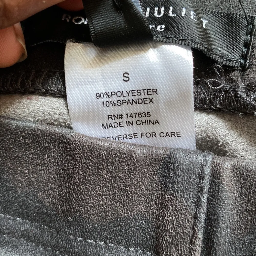 Romeo & Juliet Leggings SIZE S - Image 4