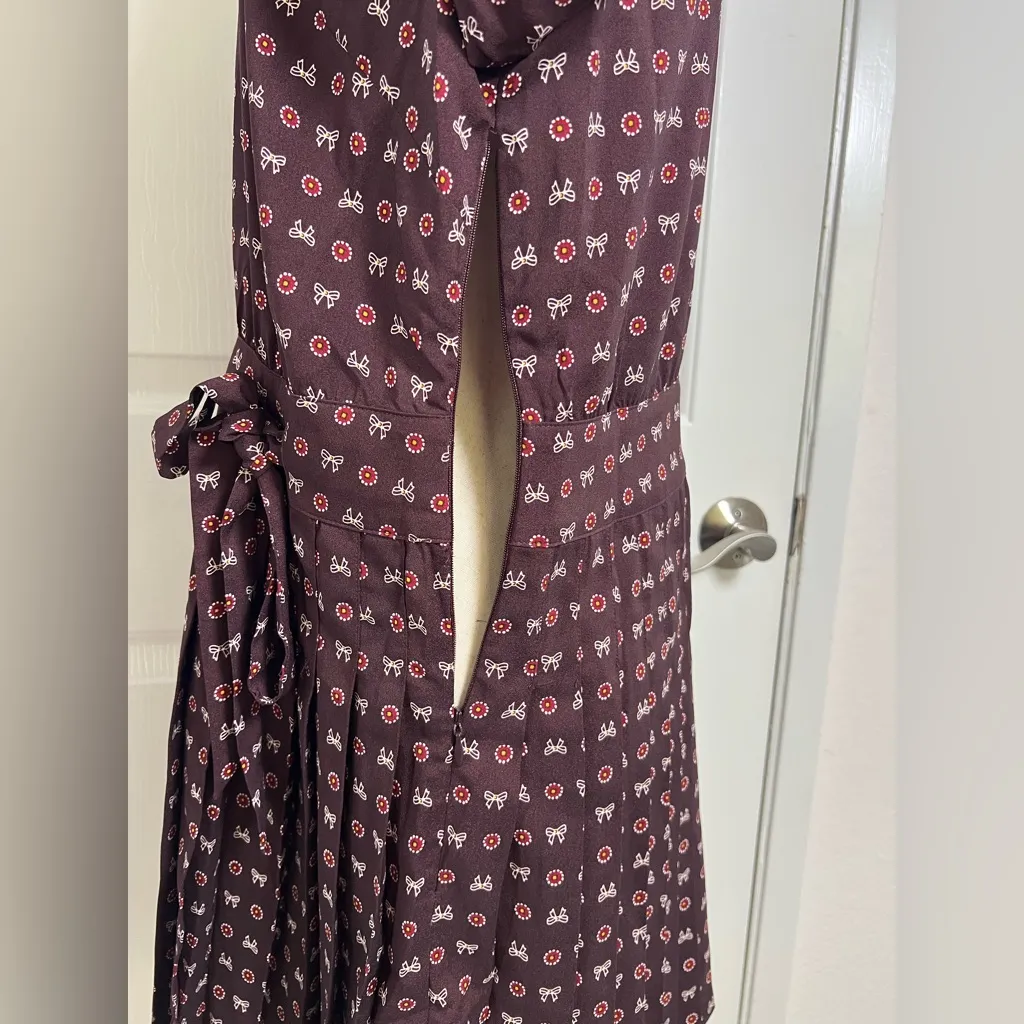 LOFT Petite Bow‎ Pleated Mini Burgundy Geometric Long Sleeve Dress - Image 7