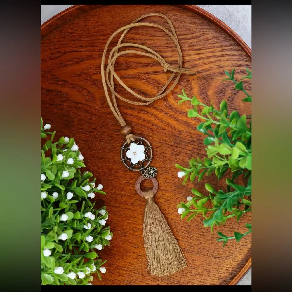 Boho Ladies 1 Pendant Necklace Round Hollow Set White Flower Coffee Color Tassel - Image 6