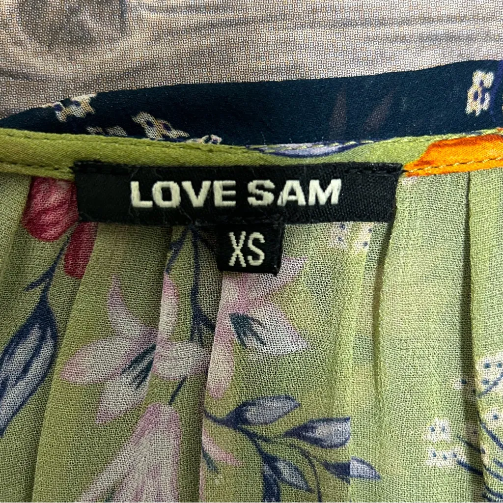Love Sam Sheer Chiffon Floral V Neck Sleeveless Amaryllis Ruffle Hi Lo Blouse XS - Image 9