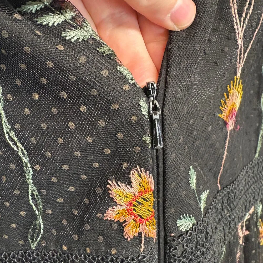 ML Monique Lhuillier Floral Embroidered Tiered Ruffle Maxi Gown Size 4 Black - Image 9