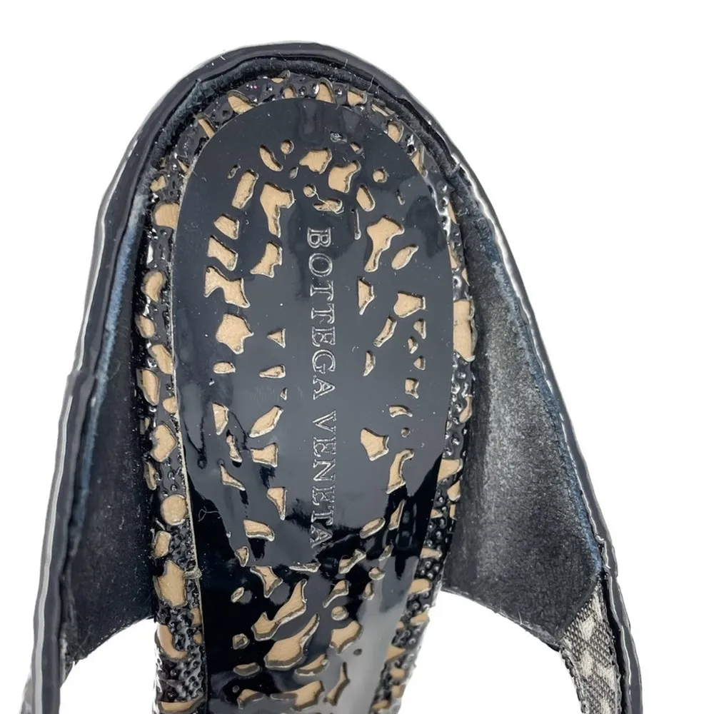 Bottega Veneta black patent lasercut lace strappy high heel sandals size 37.5 - Image 12