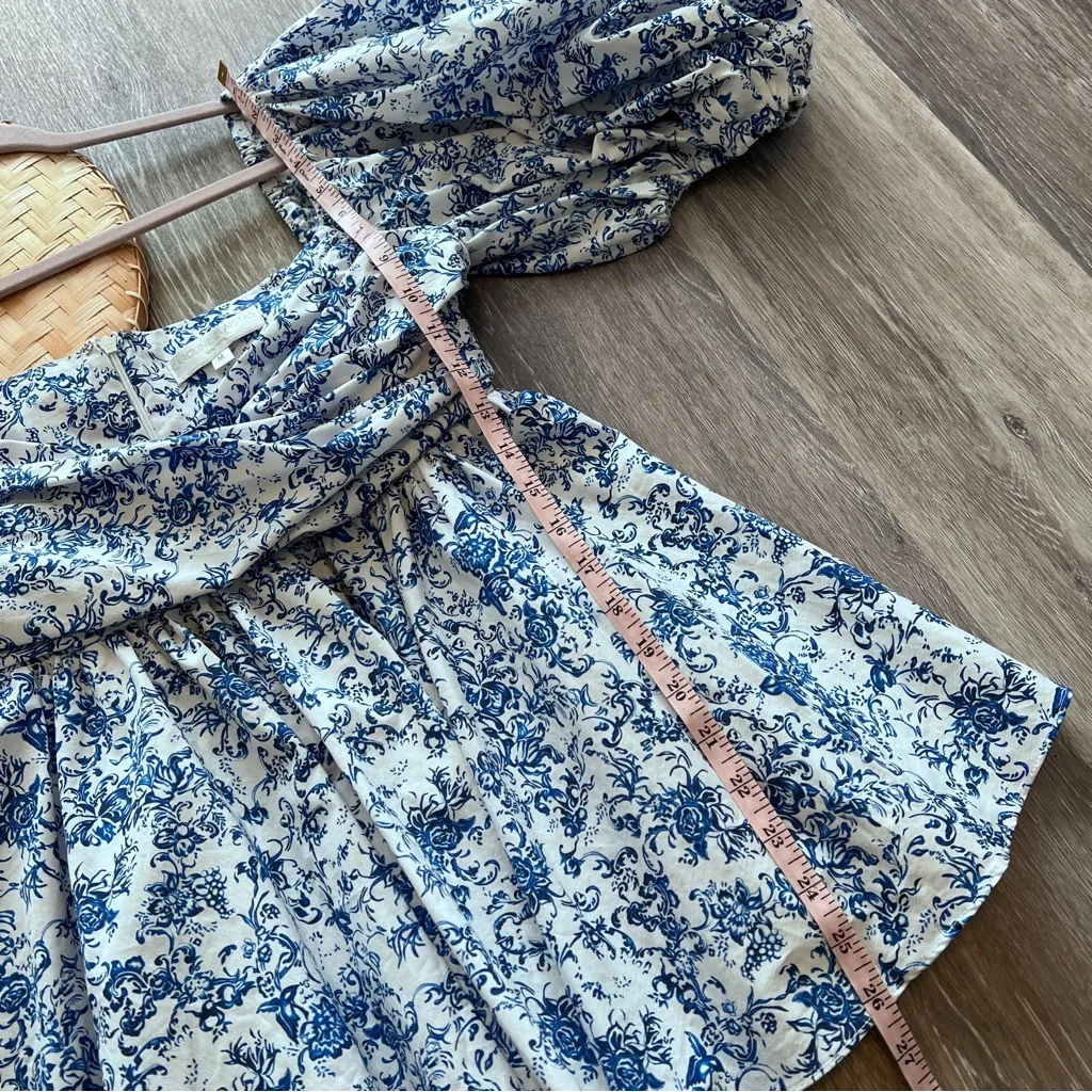 Caroline constas brie babydoll blue floral cottagecore puff sleeve top Size M - Image 4