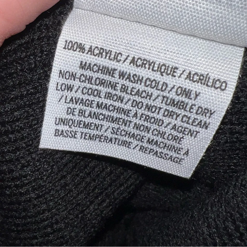 PINK Victoria’s Secret Logo Knit Beanie Black - Image 4