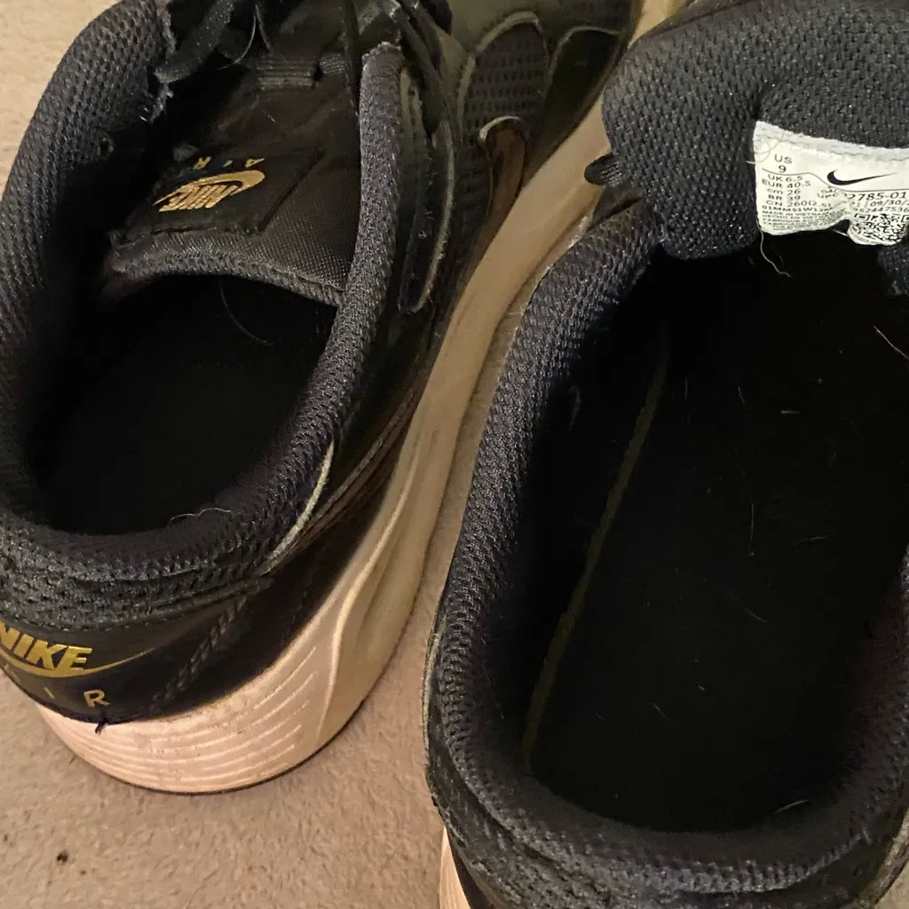 Nike Women's Black and Leopard Print Sneakers - Image 6