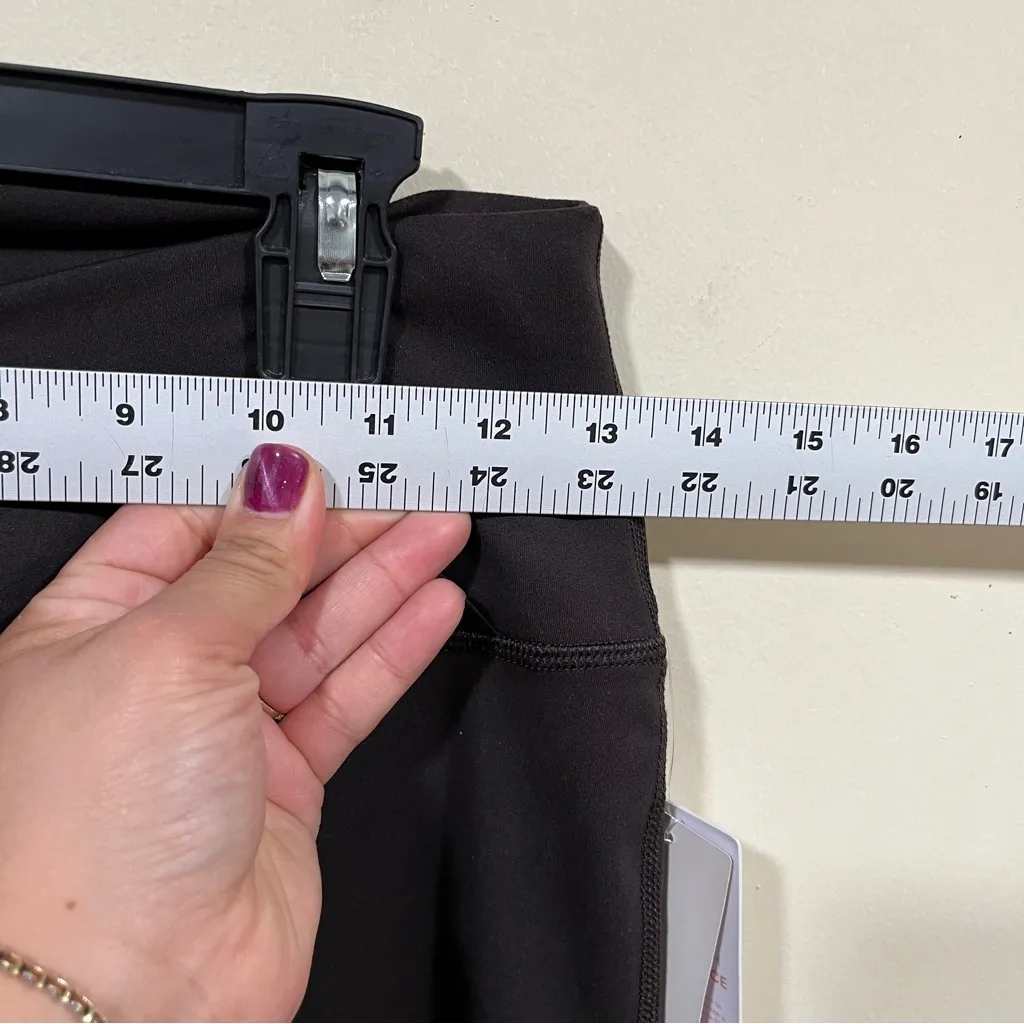 NWT YOGALICIOUS LUX MADISON CROSSOVER WAIST 7/8 FLARED LEG brown size large - Image 4