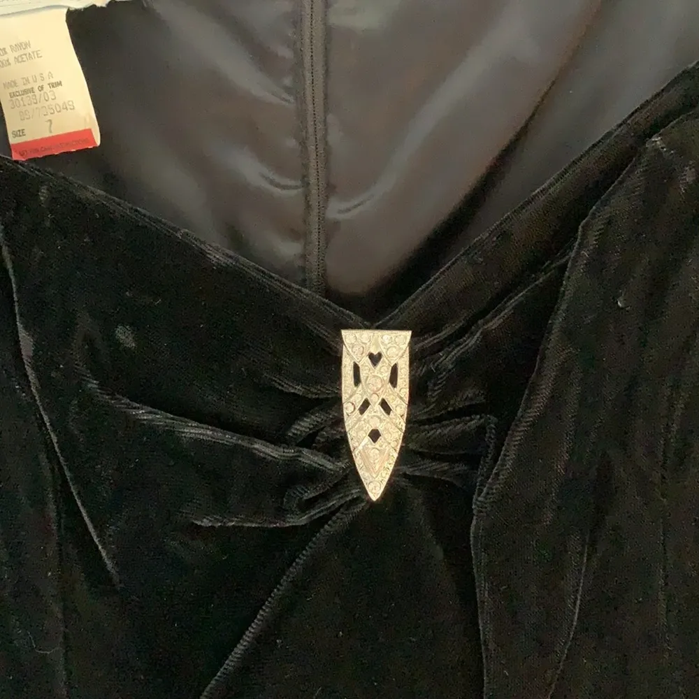 Gunne Sax Black Velvet Dress - Image 5