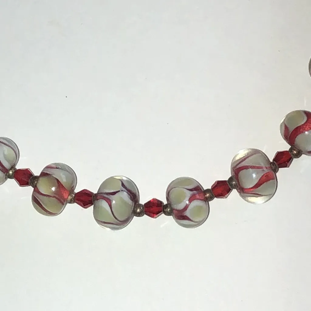 Elegant Red and White Clear Glass Beaded Boho Necklace - Image 3