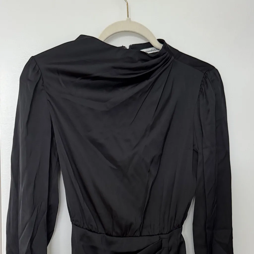 Abercrombie and Fitch Long-Sleeve Satin Draped High-Neck Mini Dress - Image 6