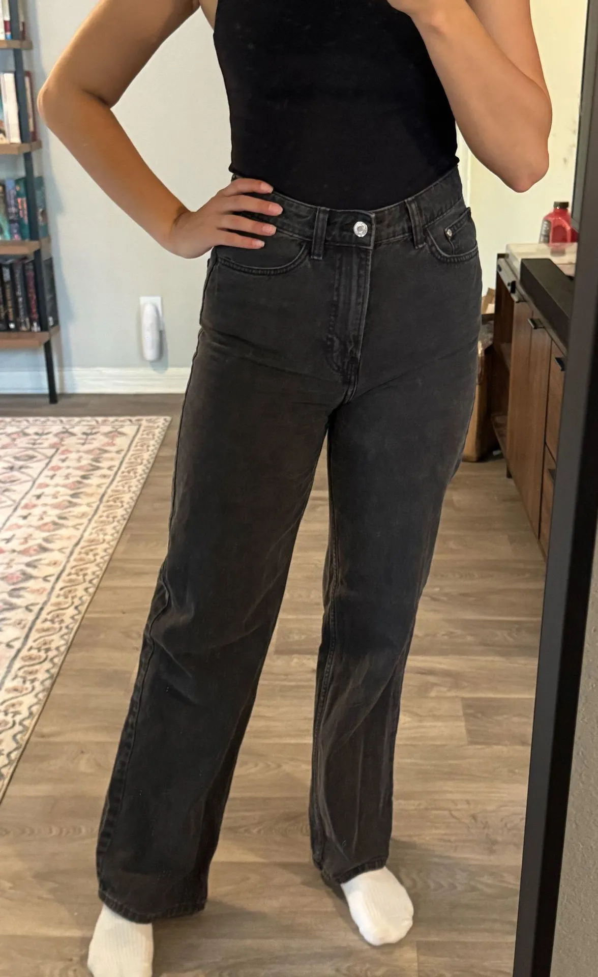 NA-KD loose mid waist jeans  - Image 2