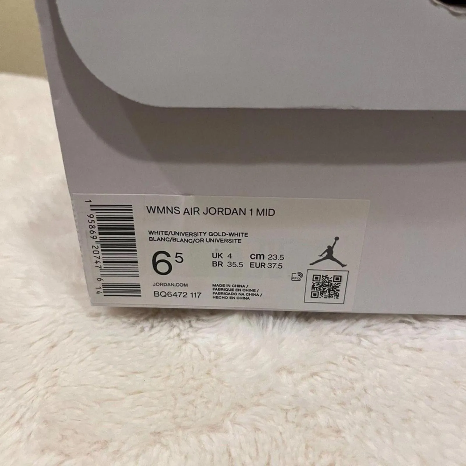 Air Jordan 1 Mid White Size 6.5 - Image 4
