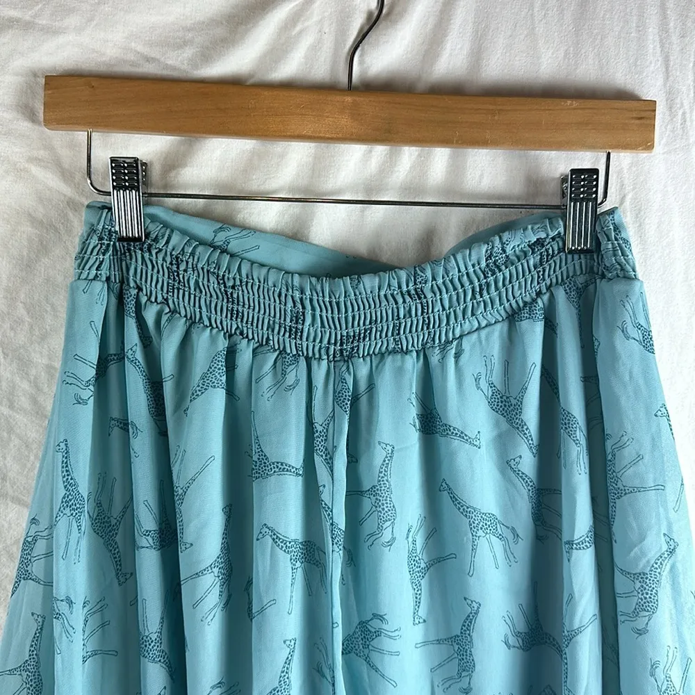 Final Touch Blue Giraffe Print Midi Skirt SIze Medium - Image 8