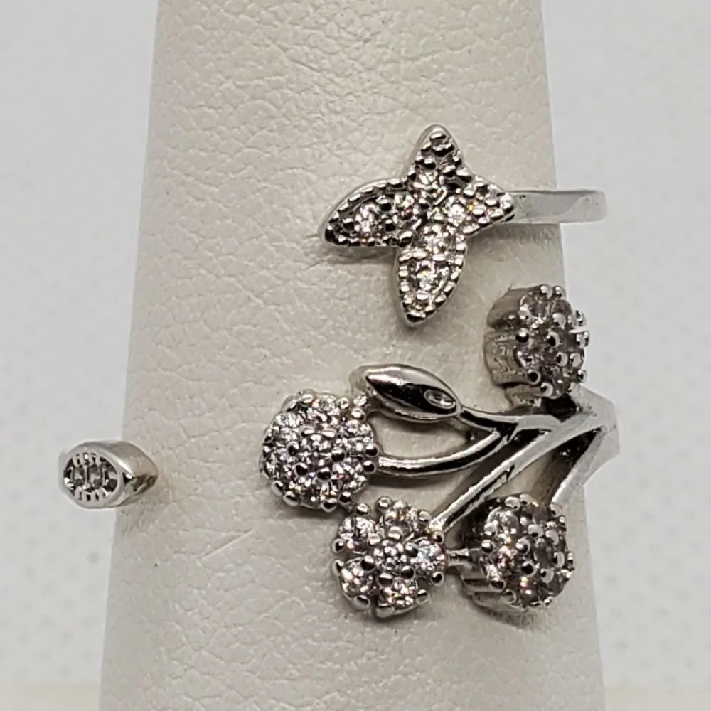 Sterling Silver Nature Themed Ring Size 8 - Image 3