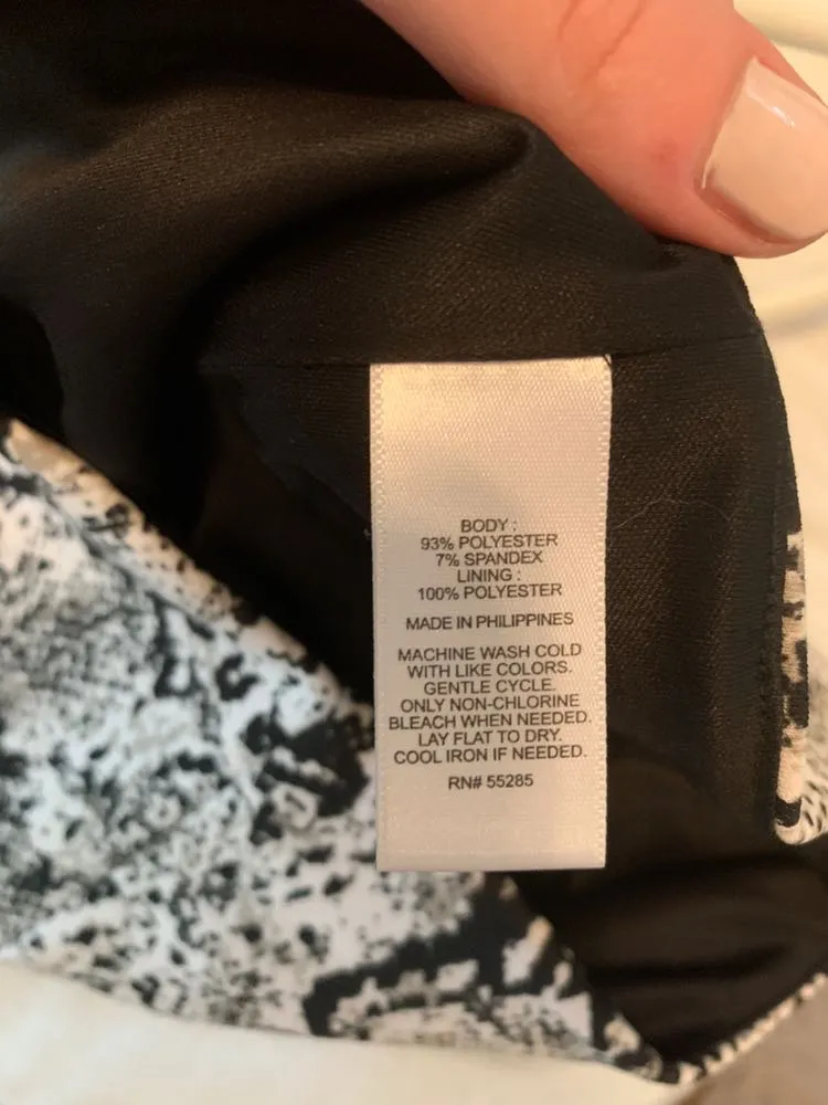 EXPRESS Snake Print Crop Top - Image 3