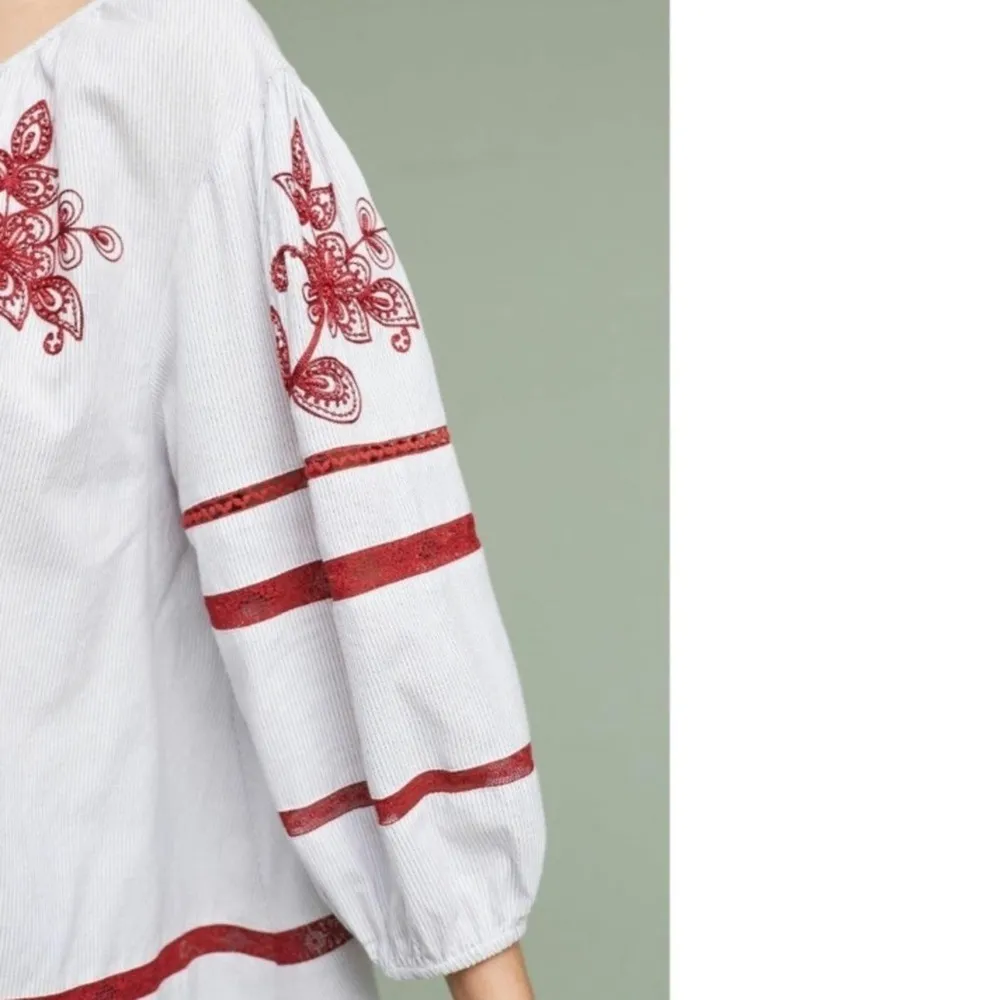 Anthropologie velvet by graham & Spencer Ola embroidered peasant top Sz M - Image 4