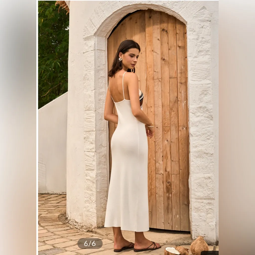 COMMENSE Color Block Knit Halter Dress
COLOR - Image 2