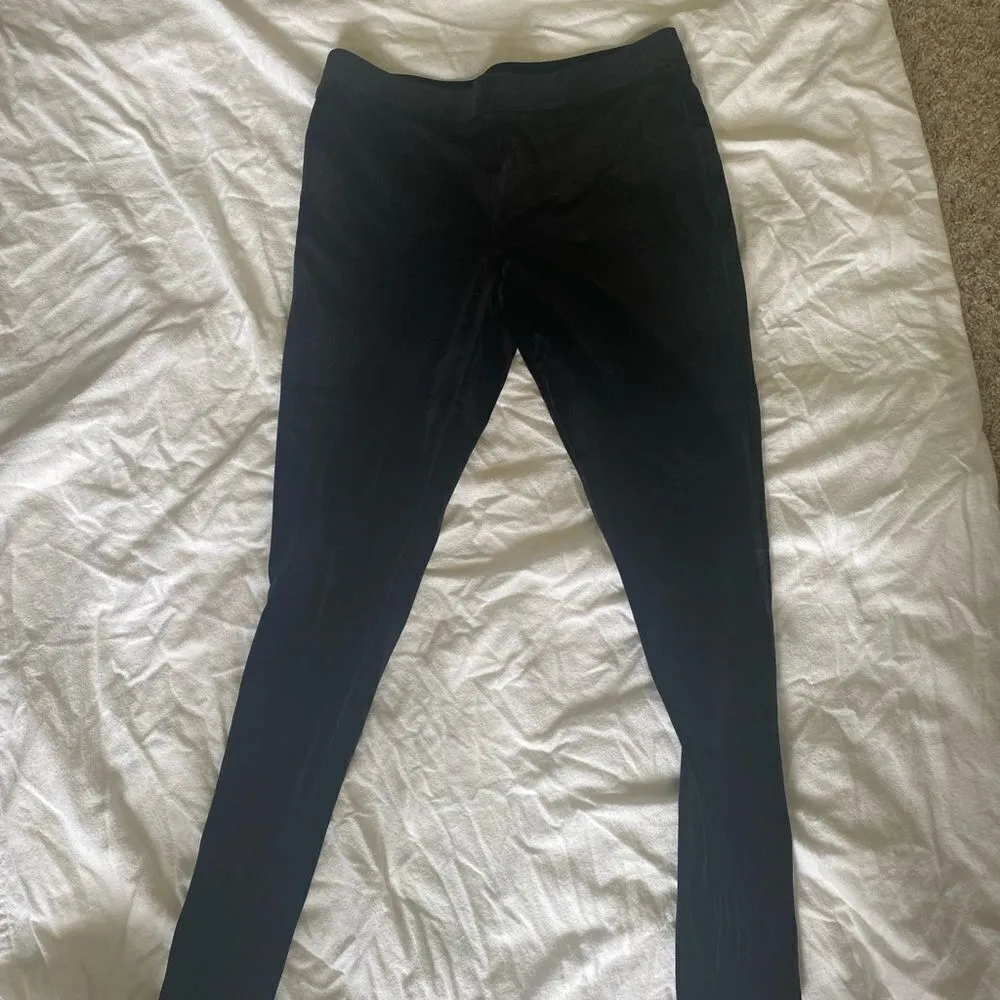 Express black velvet leggings size M - Image 4