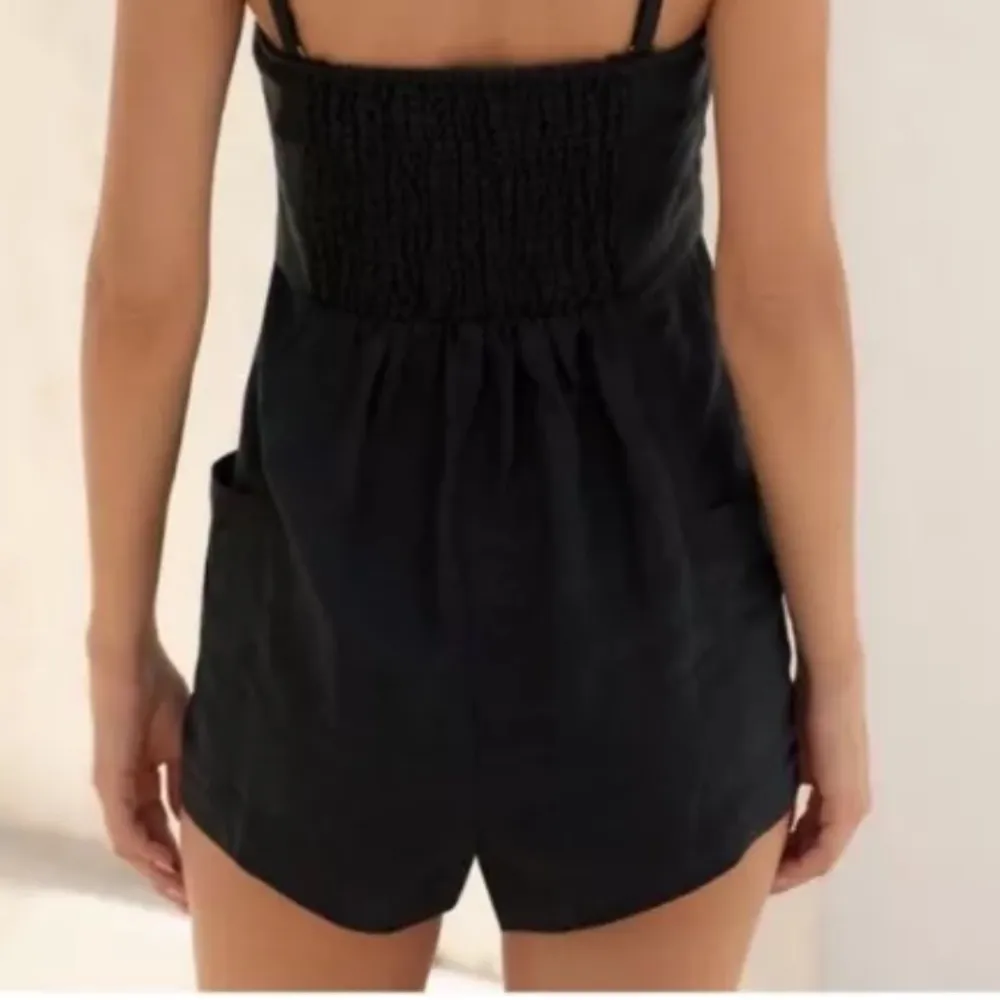 Anthropologie Black Linen Romper Medium New NWT Sleeveless Pockets RARE  HTF - Image 3