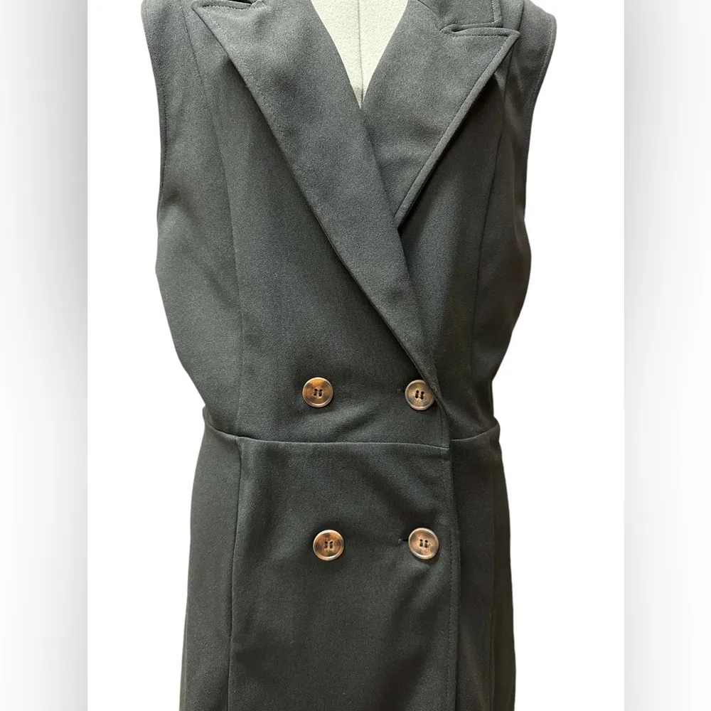 Sleeveless Double Breasted Blazer Romper NWOT - Image 3