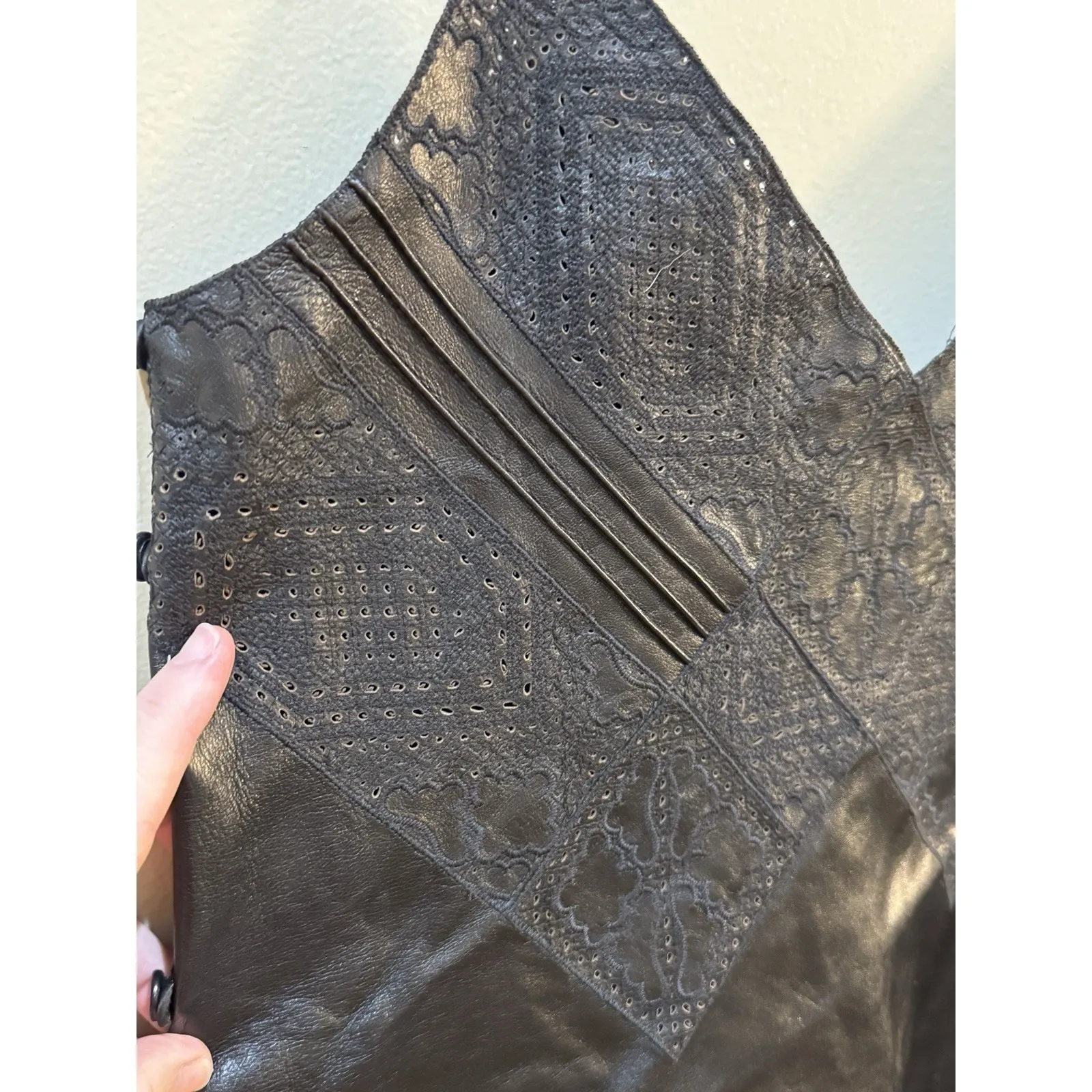 Lafayette 148 New York Boheme Lace V - Image 12