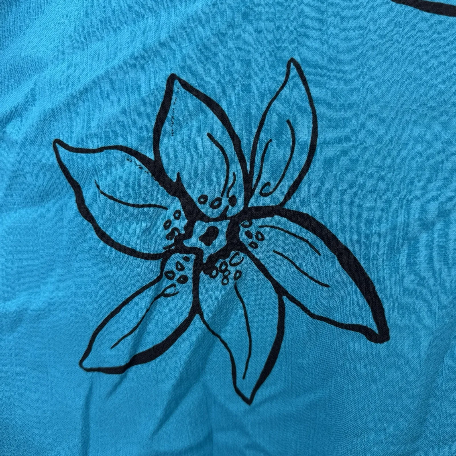 NWT Maggie Barnes Aqua Blue Black Floral Short Sleeve Button Up Shirt Size 5X - Image 6