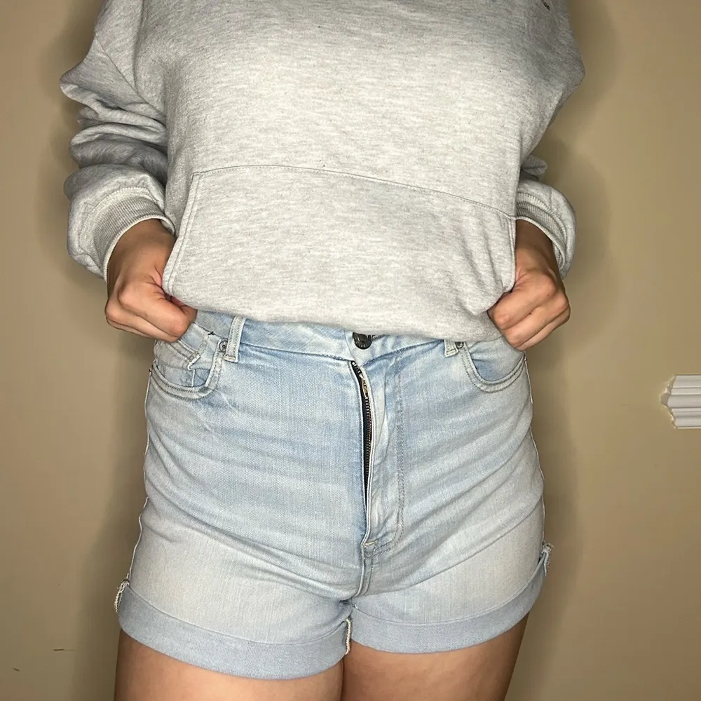 American Eagle Short Denim shorts - Image 3