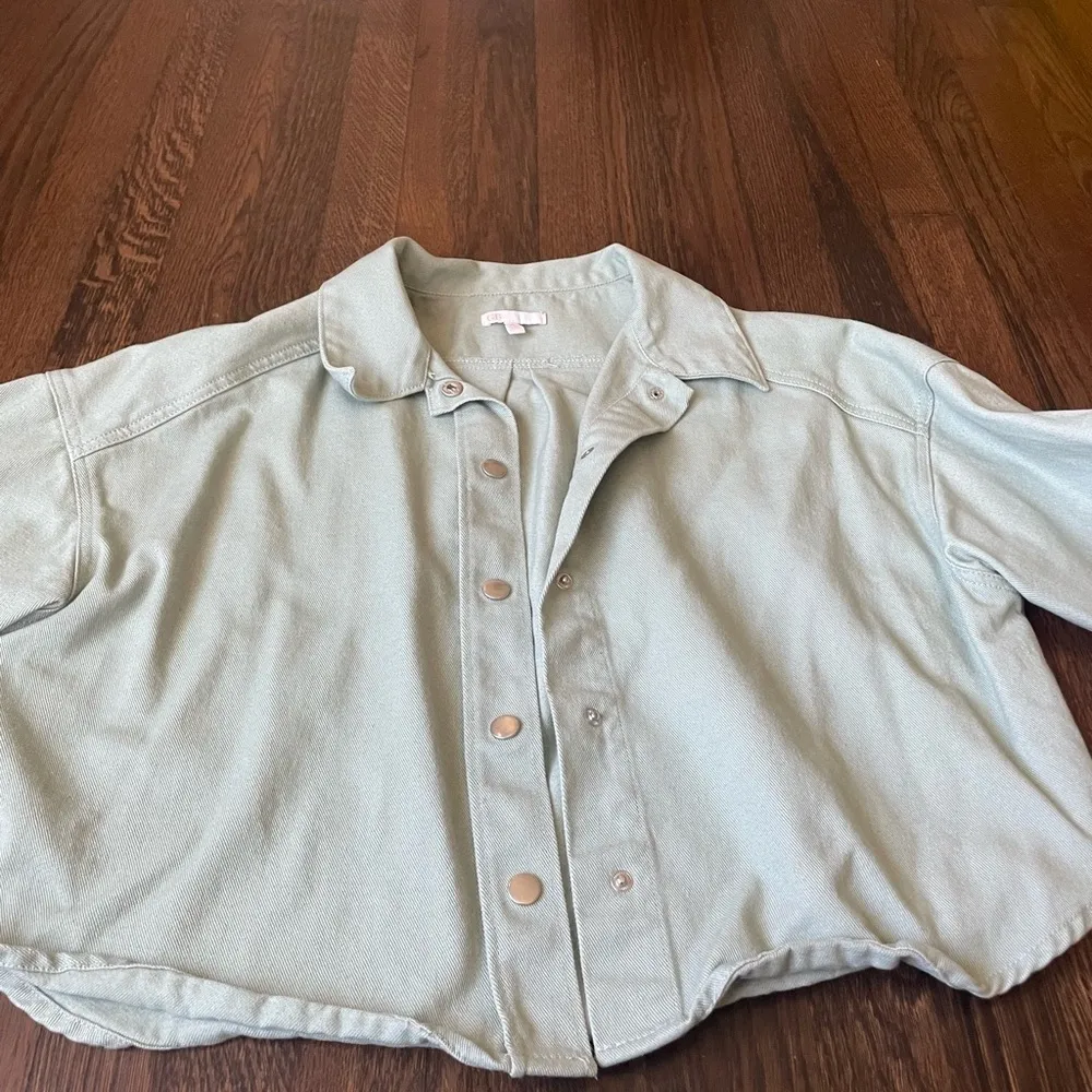 GB light mint green button down slightly cropped jacket - Image 2