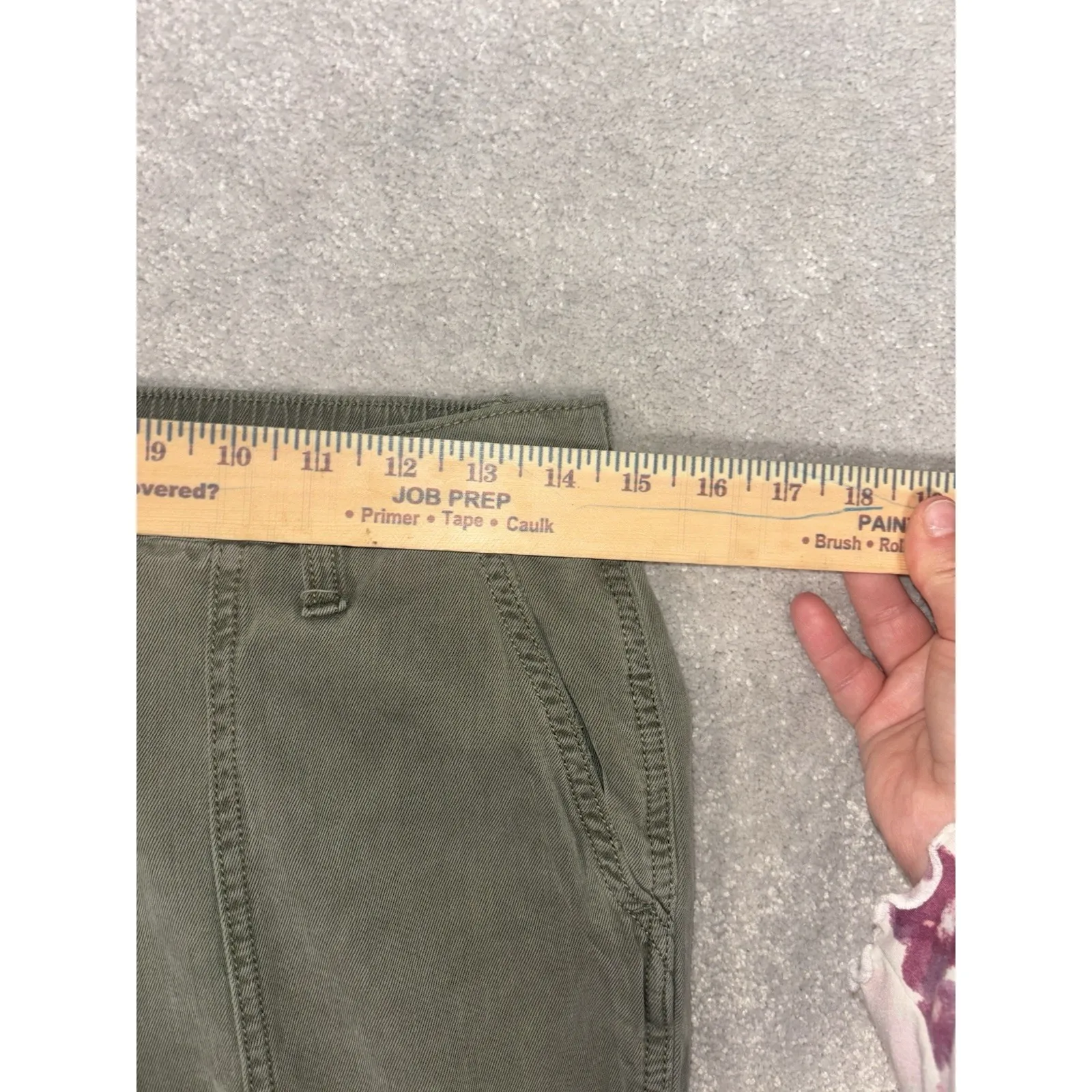 aerie olive green trousers raw hem relaxed fit pants - Image 6