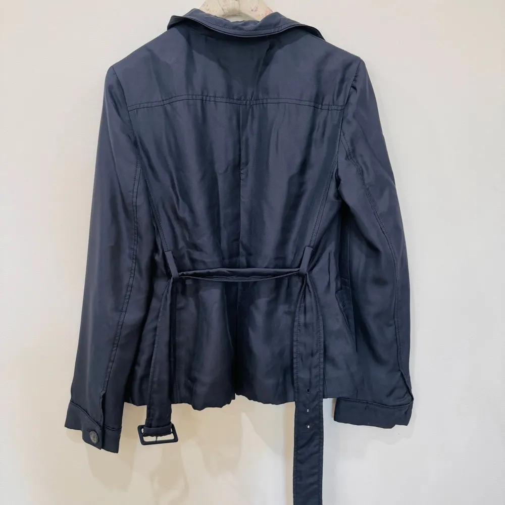 Prada 100% silk belted blazer jacket in navy blue - Image 5