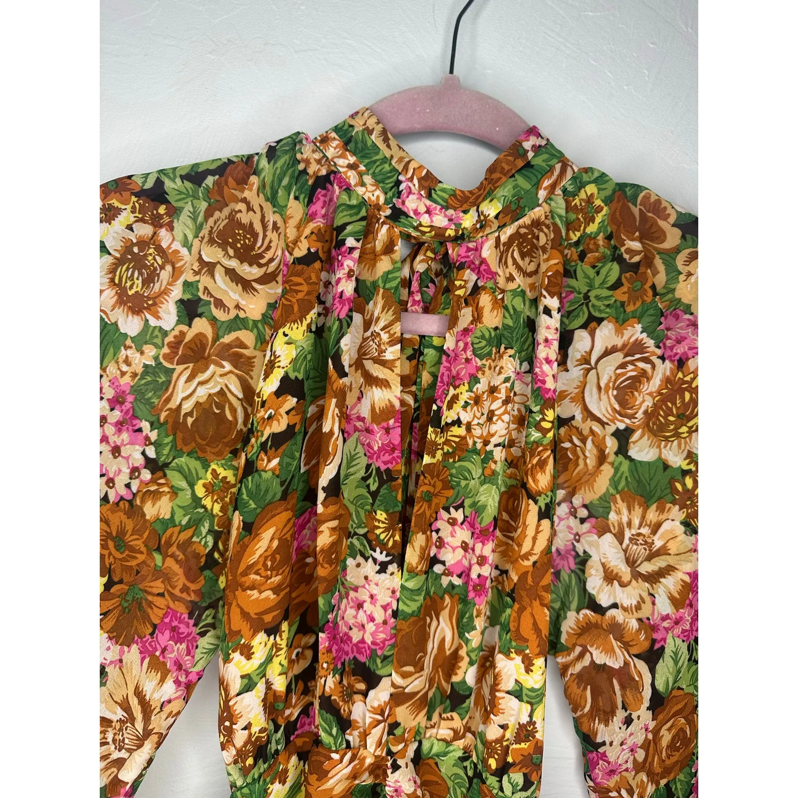 Lush Open Back Ruched Sheath Flora Minil Dress Mock Tie Neck Size Small NWT - Image 2