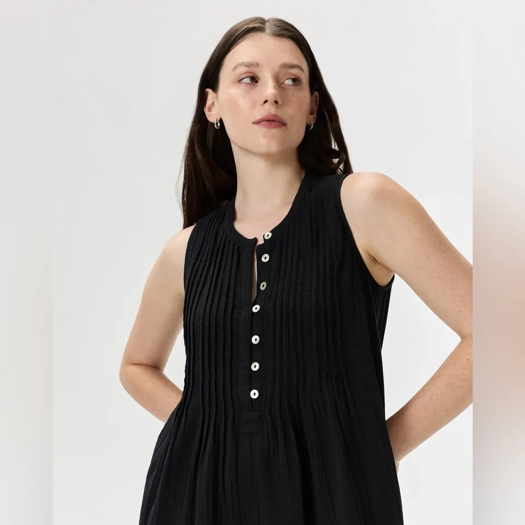 NWT Quince women's 100% organic cotton gauze sleeveless black swing dress Sz S - Image 4