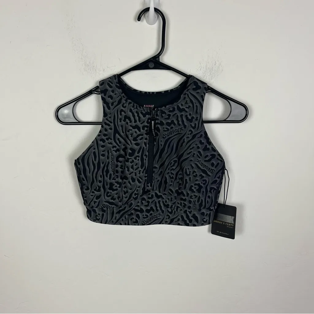 Savage X Fenty Locked & Lifted Half Zip Medium Impact Sports Bra Black - Image 2