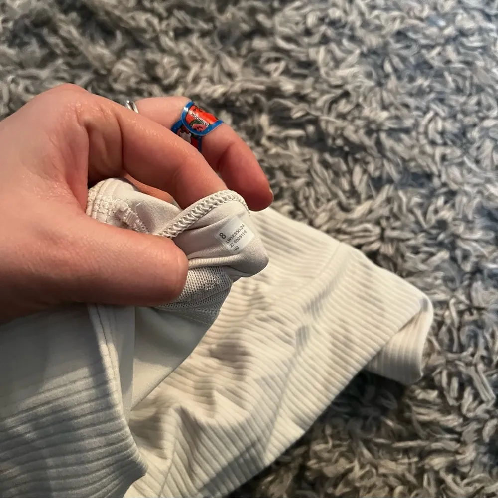 lululemon one shoulder asymmetrical tank size 8 bone - Image 5