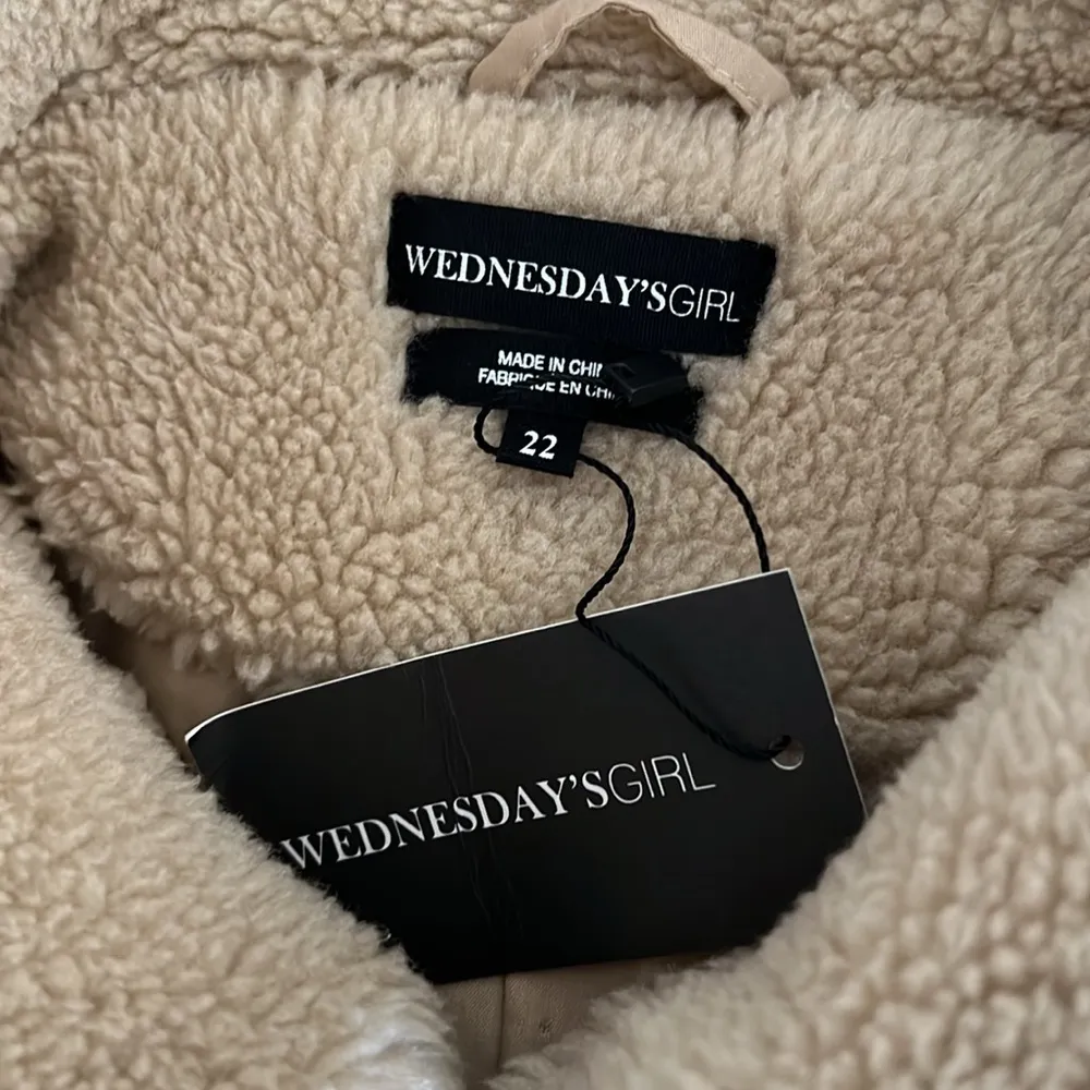 ASOS Wednesday's Girl Curve Teddy Coat in Beige, Size UK 22, US 18 NEW w/Tag - Image 6