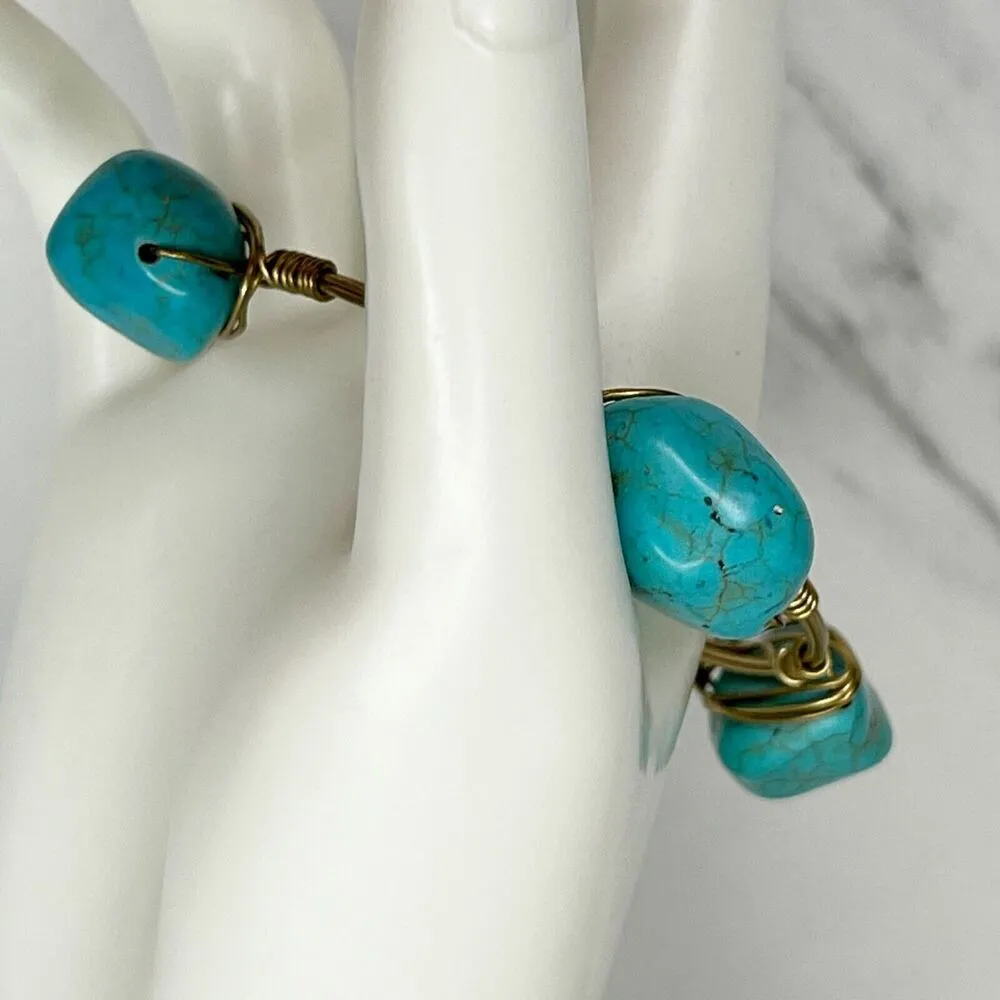 Gold Tone Faux Turquoise Beaded Small Wire Bangle Bracelet - Image 7