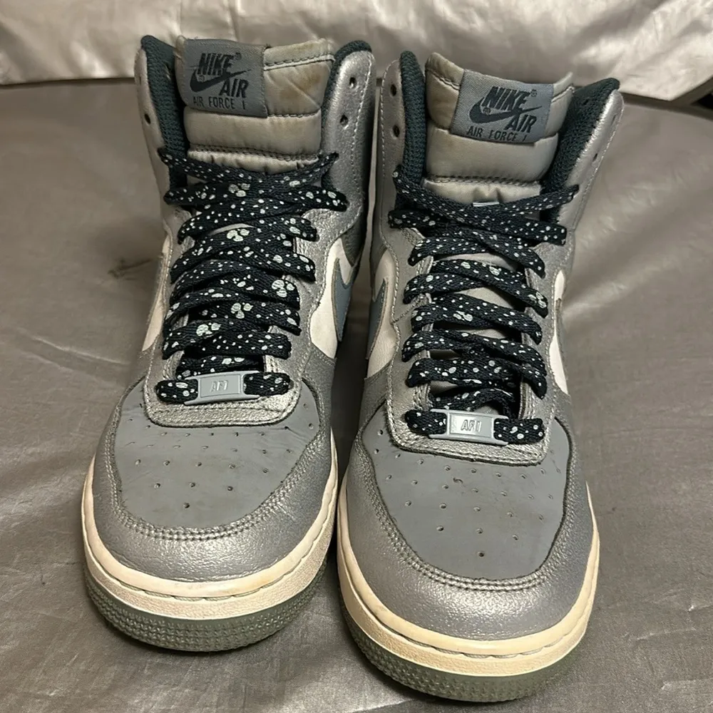 Nike  Air Force One shoes women’s size 8 - Image 2
