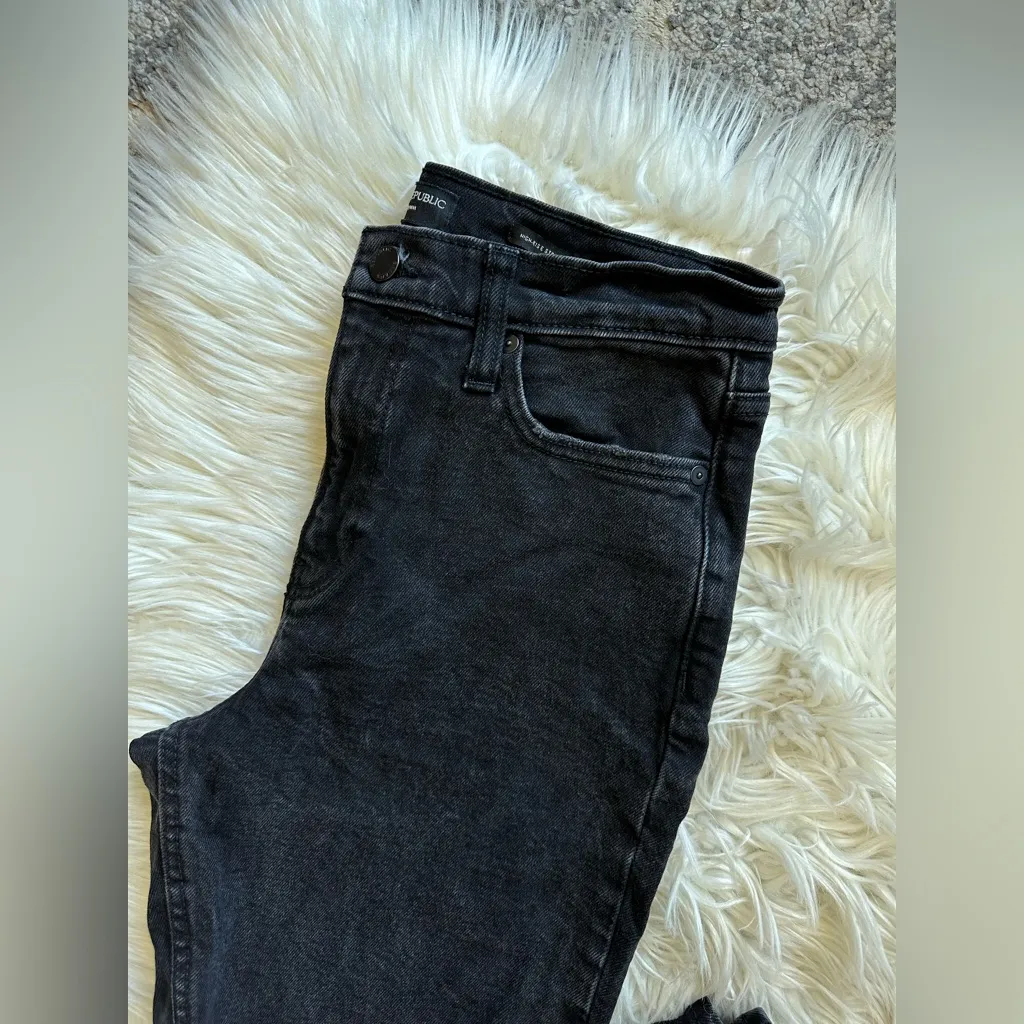 Banana Republic high rise straight jeans (SHORT) - Image 4