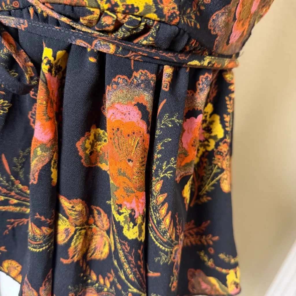 URBAN OUTFITTERS Wrap Front Tank Top Blouse Top Shirt Size Small Floral - Image 4