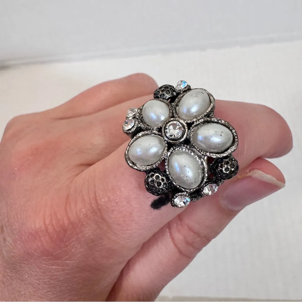 Vintage Silver Tone Rhinestone Faux Pearl Adjustable Ring Womens Jewelry Bling - Image 7