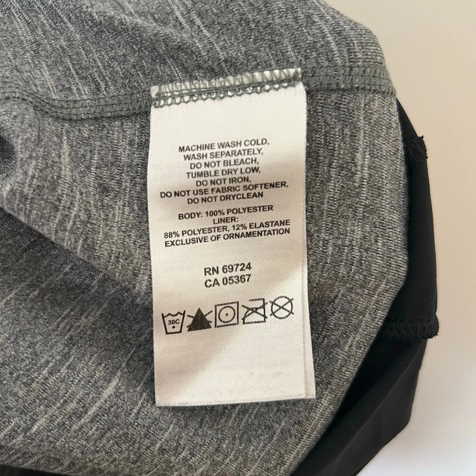 Mountain Hardwear Active Running Shorts Black Gray Lined Large Women’s - Image 10