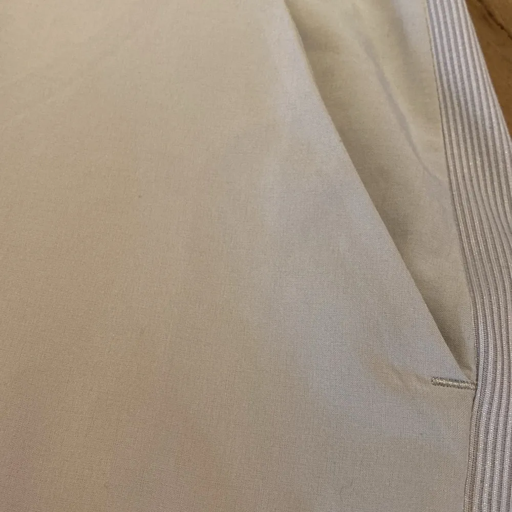 Athleta Brooklyn Ankle Pant Cream Size 8 - Image 4