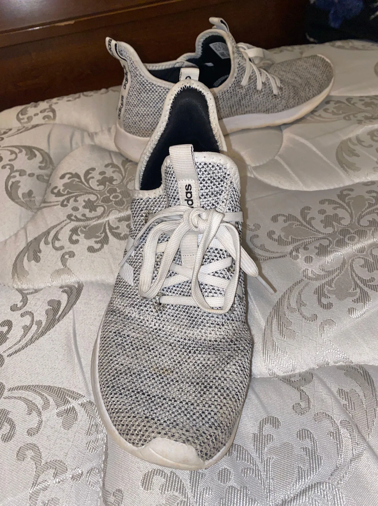 Adidas Cloud Foam Shoes - Image 3