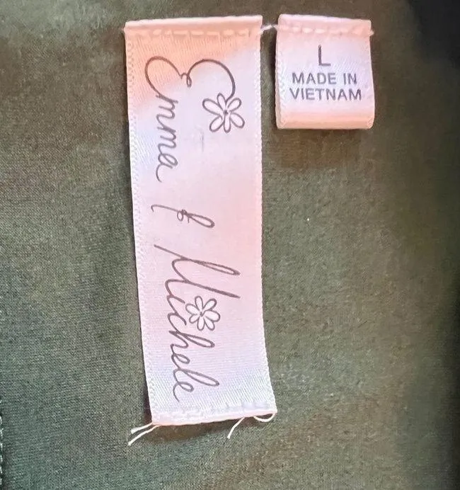 Emma & Michele eye catching olive green shift dress, size Large - Image 5