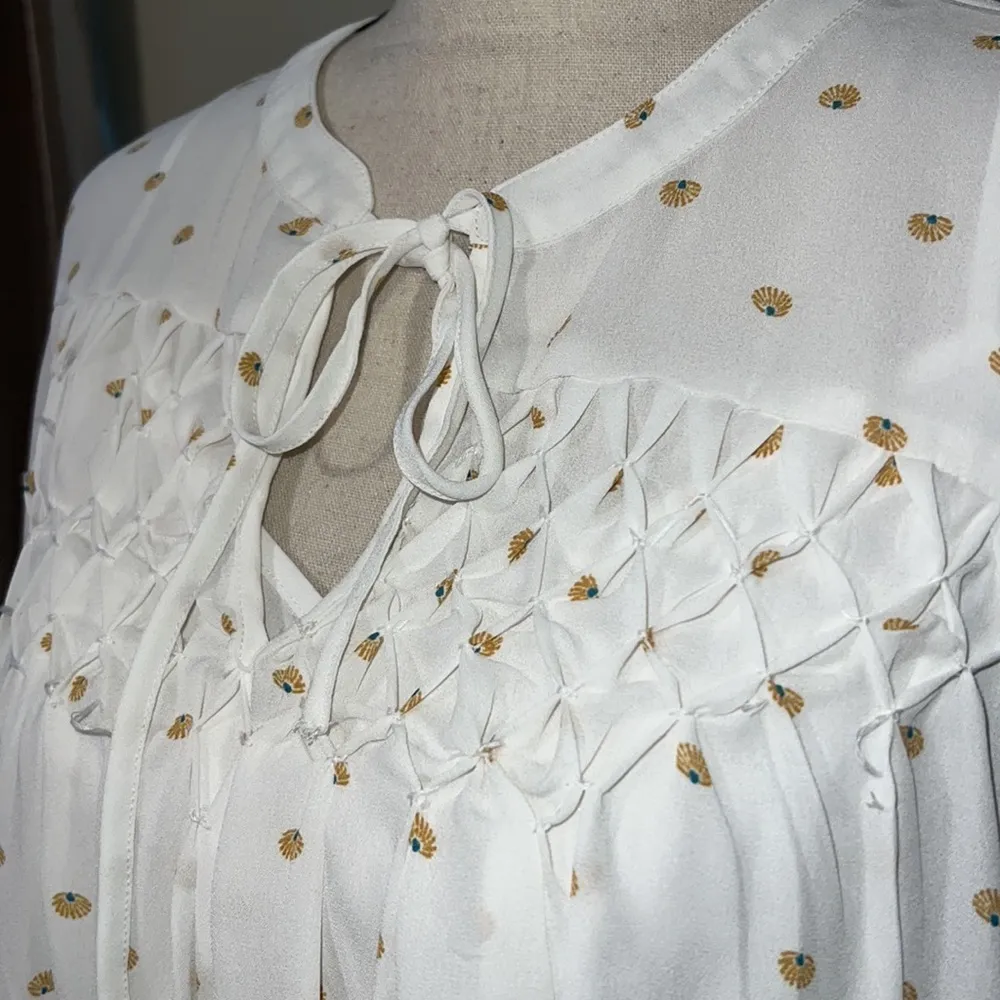 KAARI blue size medium women’s blouse ivory with decorative shell fan dot lined - Image 3