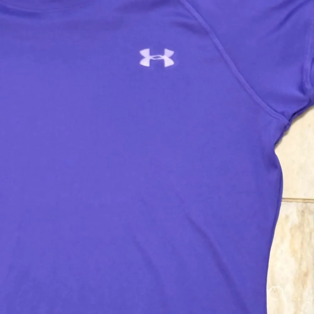 Under Armour women's medium purple Heatgear Catalyst shirt - Image 4
