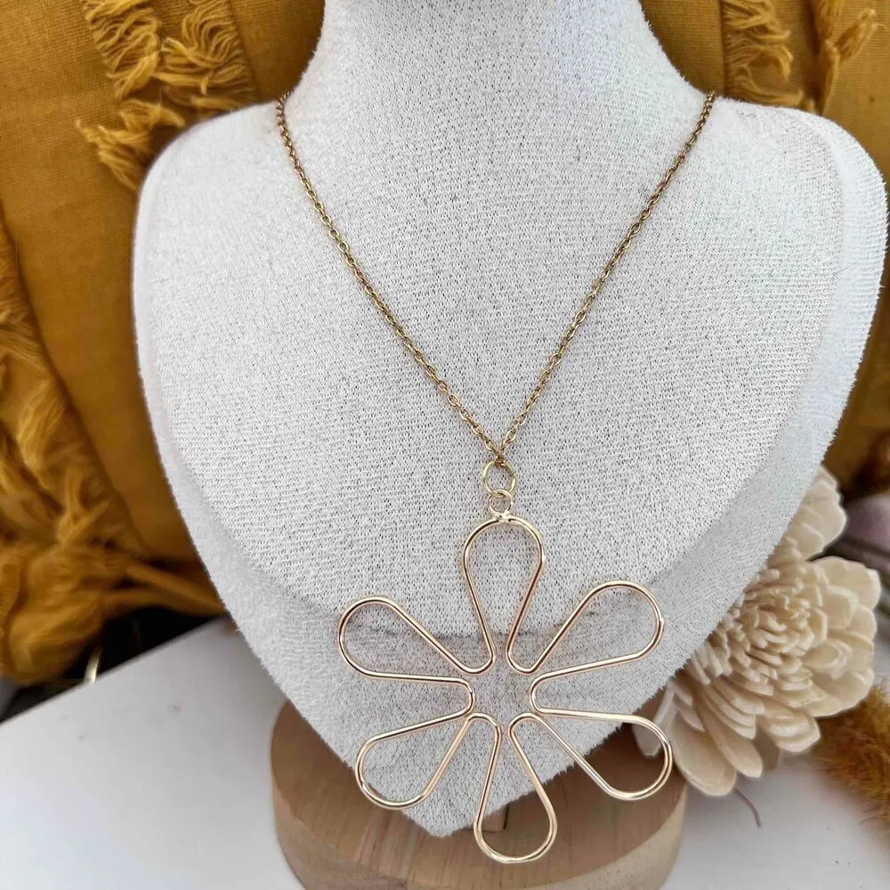 Gold plated Daisy Flower Pendant Necklace Boho stainless steel Jewelry - Image 9