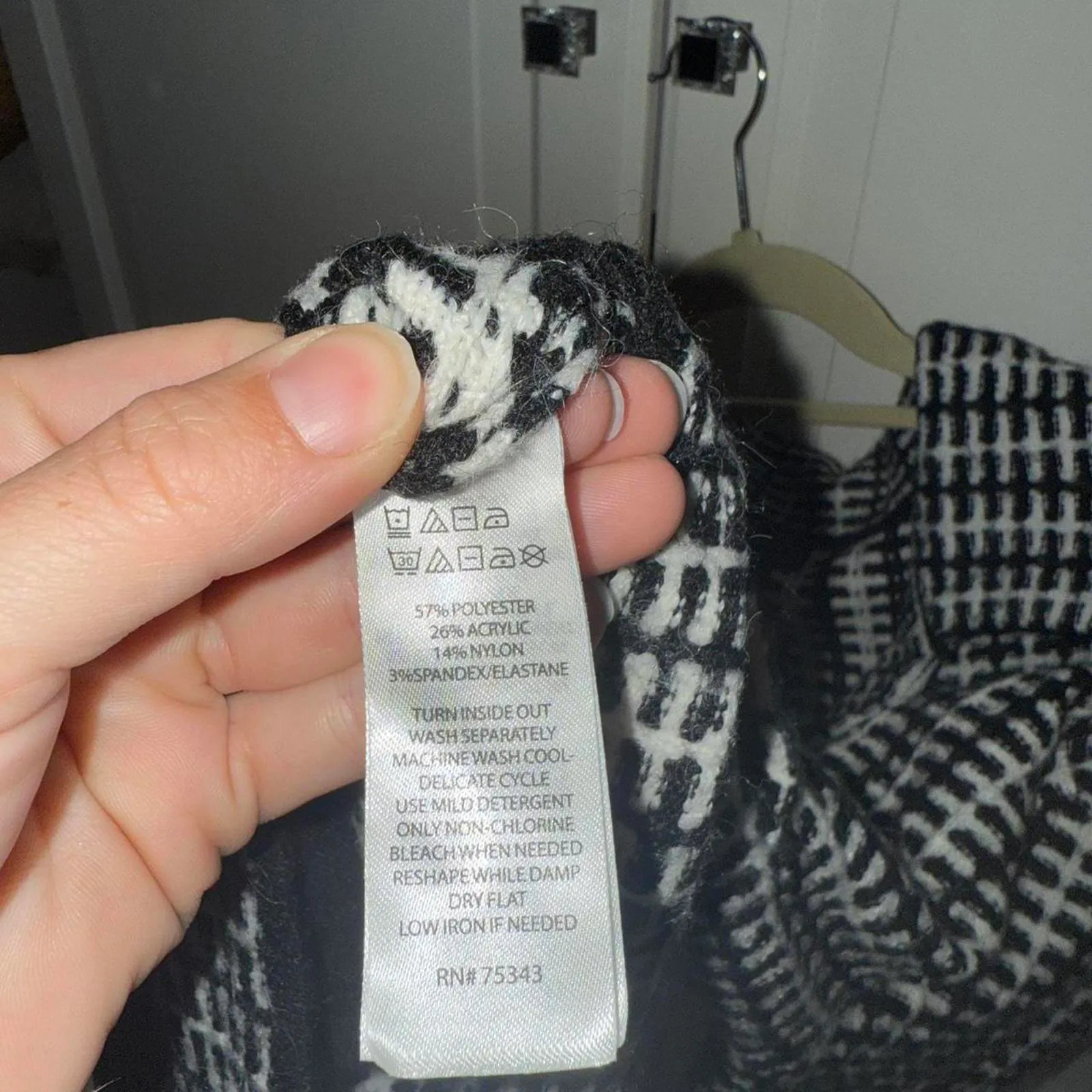 Rachel Zoe sweater blazer - Image 4