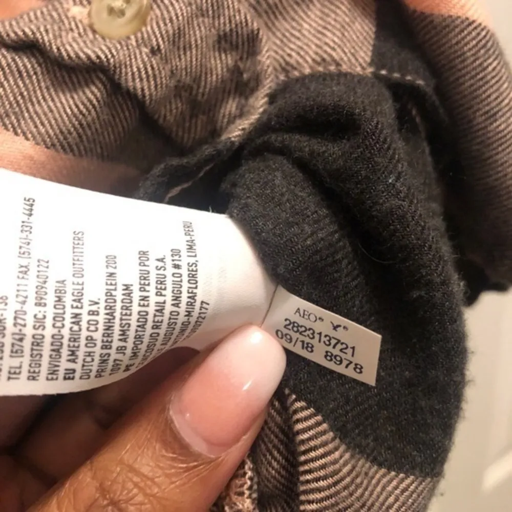 NEW American Eagle Plaid Boyfriend Fit Button Down - Image 6